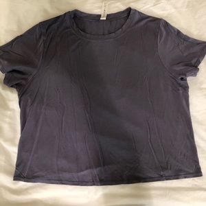 Lululemon cropped purple top